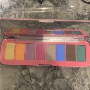 Makeup Revolution eyeshadow